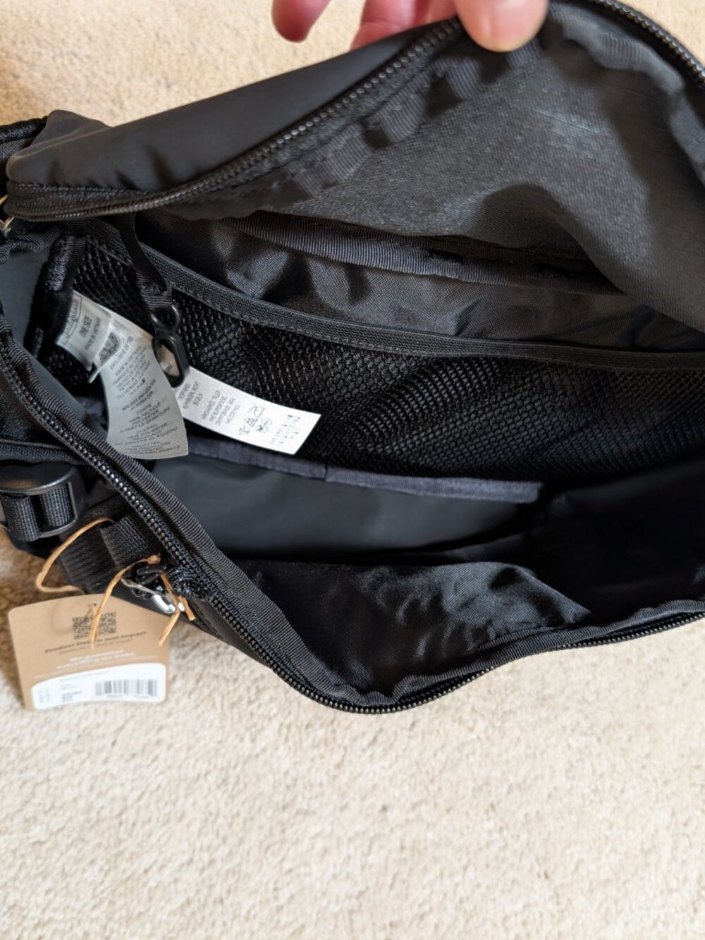 Patagonia Black Hole Waist Pack 5L Fanny Pack Hip Pack Sling 49282 NEW w/Tags - Picture 9 of 9